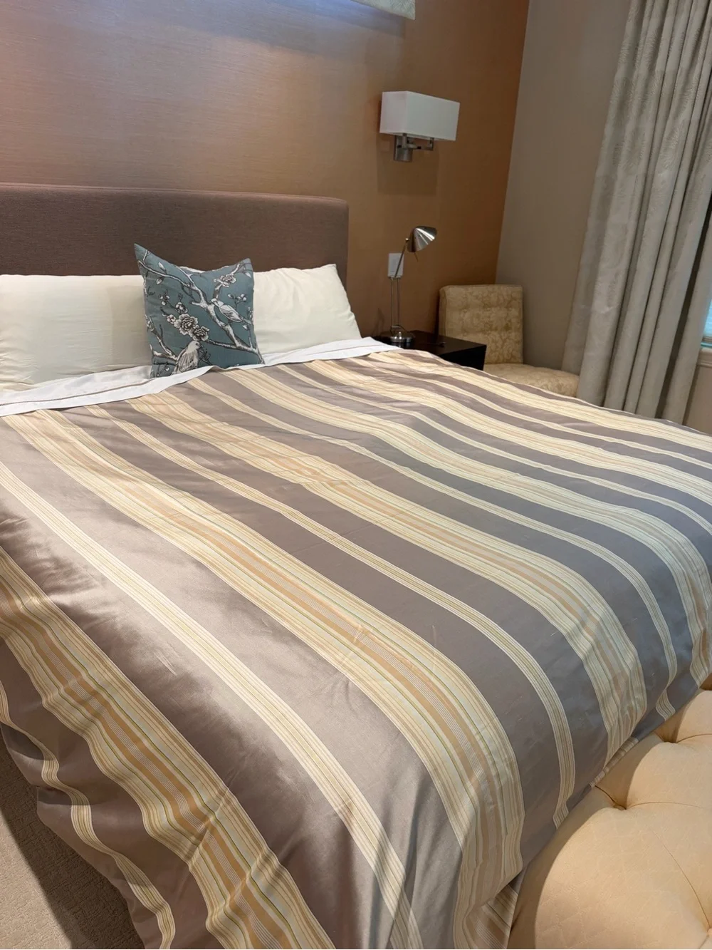 Brand NEW Pottery Barn Silk Duvet Cover- King Size